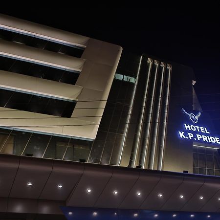 Hotel K P Pride Jalgaon Exterior foto